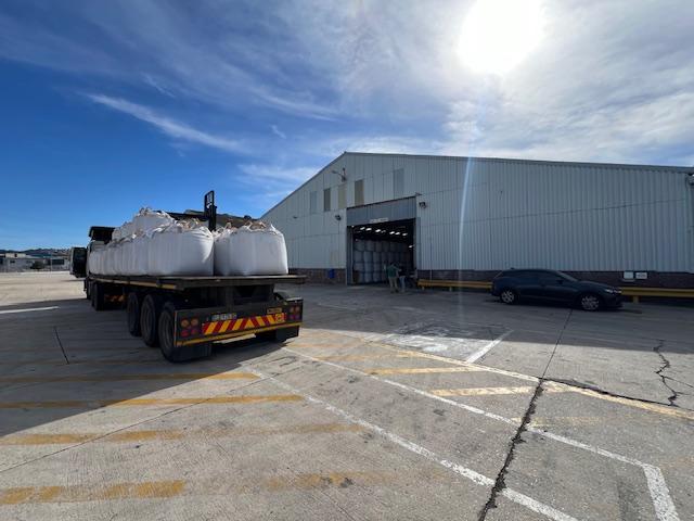 To Let commercial Property for Rent in Neave Industrial Eastern Cape